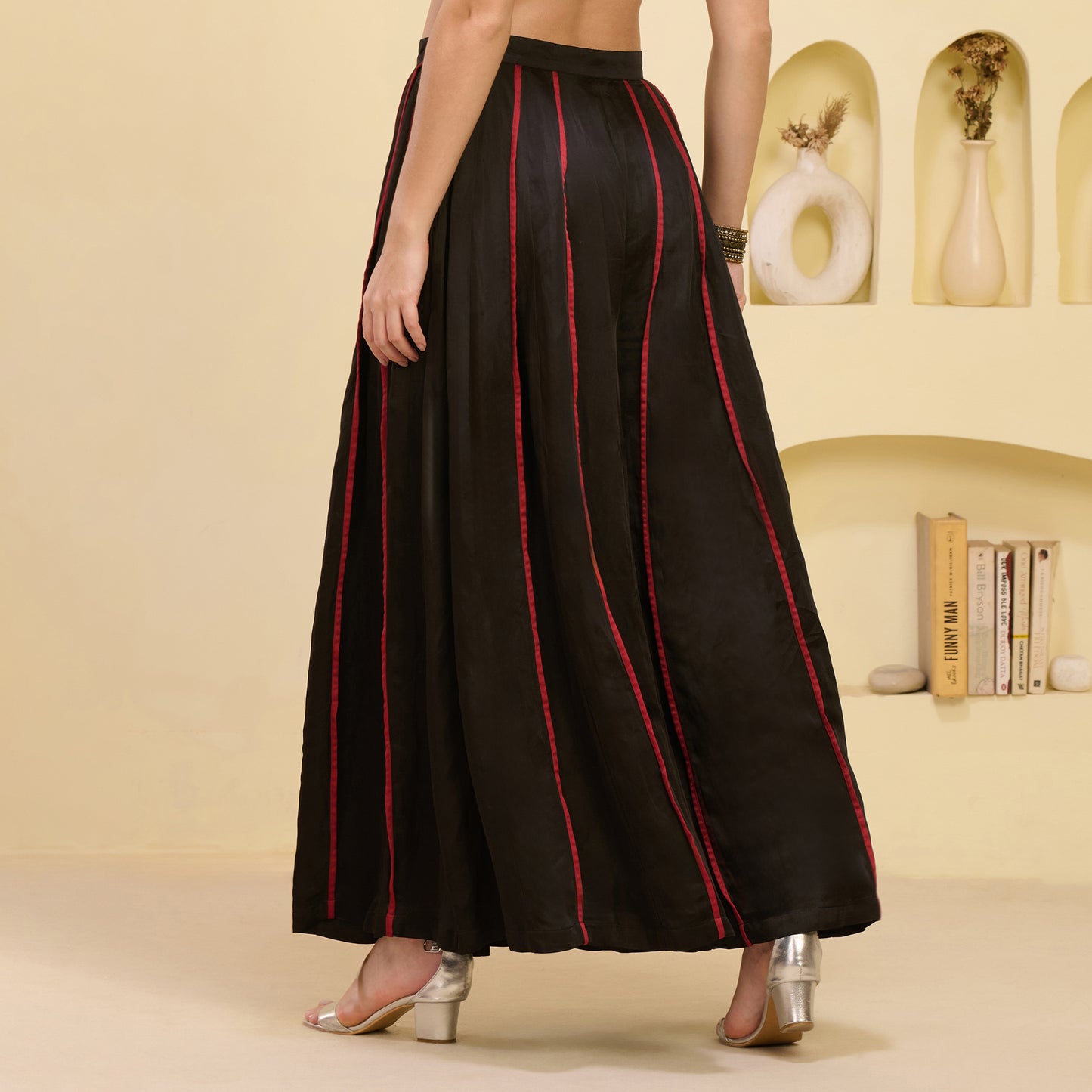 Black and Red Pleated Palazzo