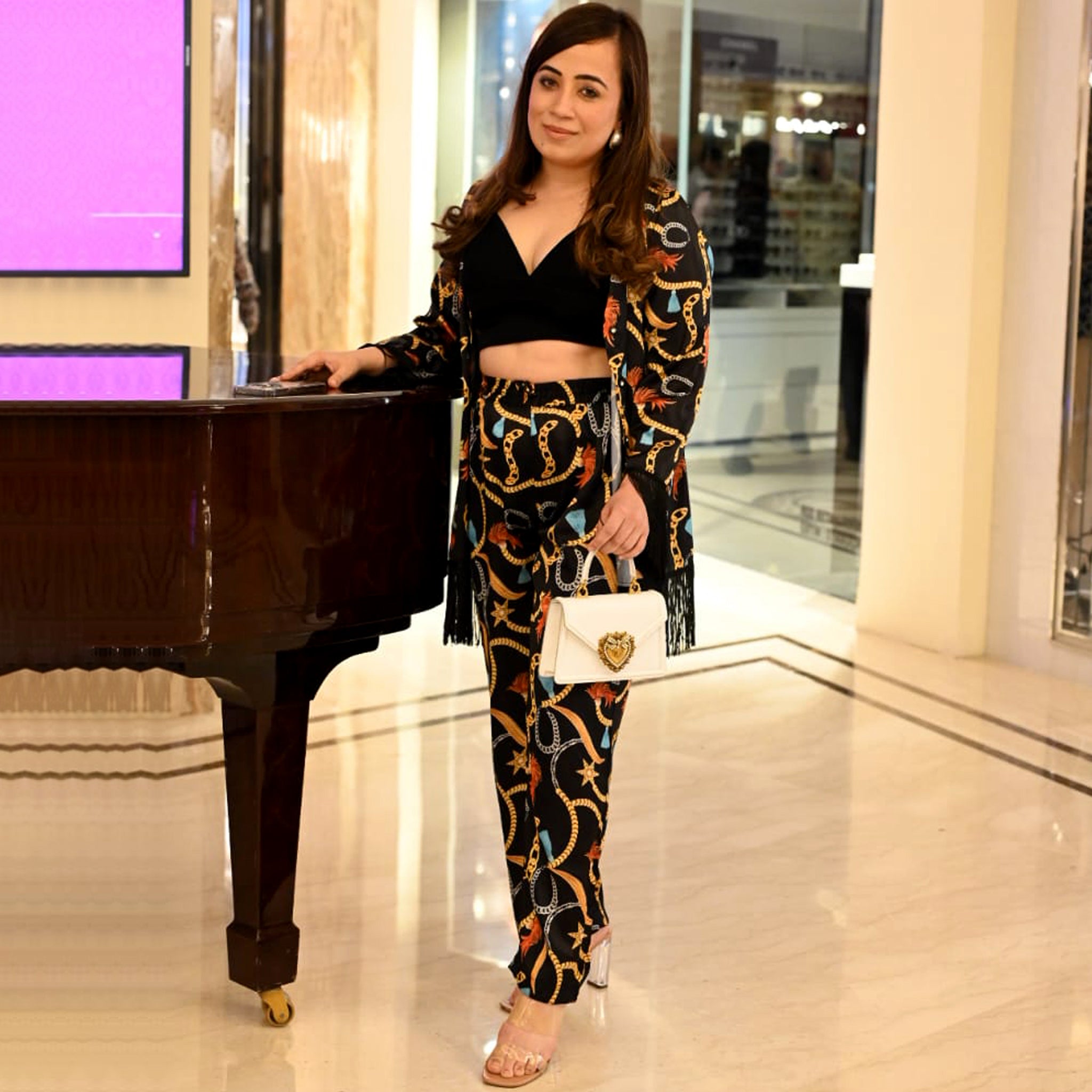 Ri(t)ch Styles : Indian Fashion, Beauty, Lifestyle and Mommyhood Blog: How  to Style Palazzo Pants!